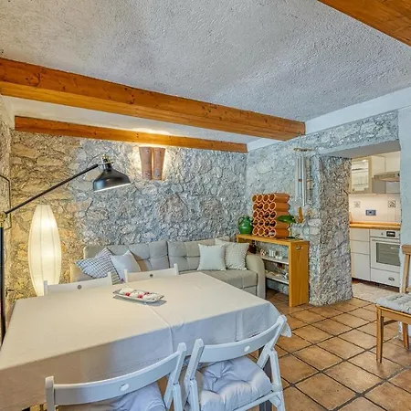 House Mlin Casa vacanze Kras
